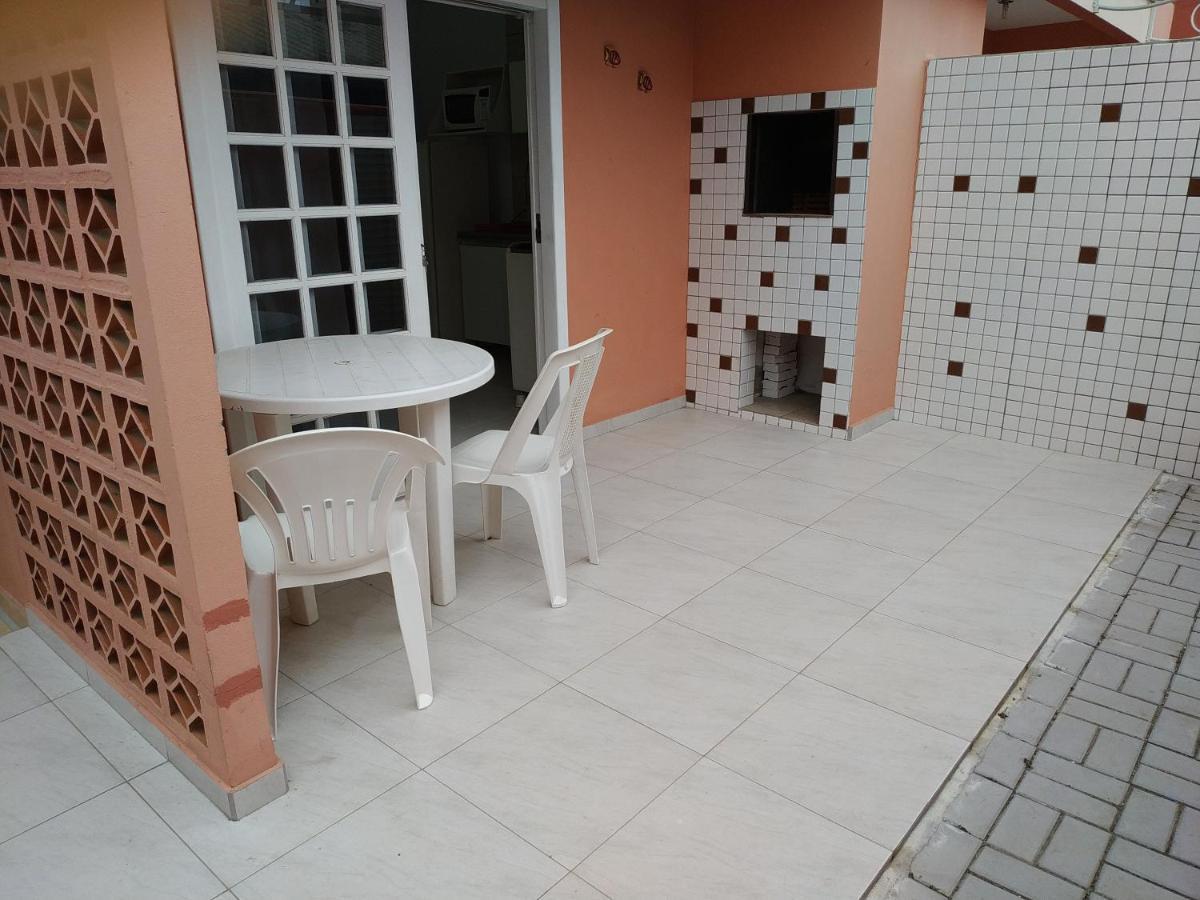 Residencial Praia Bombas บอมบินญัส ภายนอก รูปภาพ