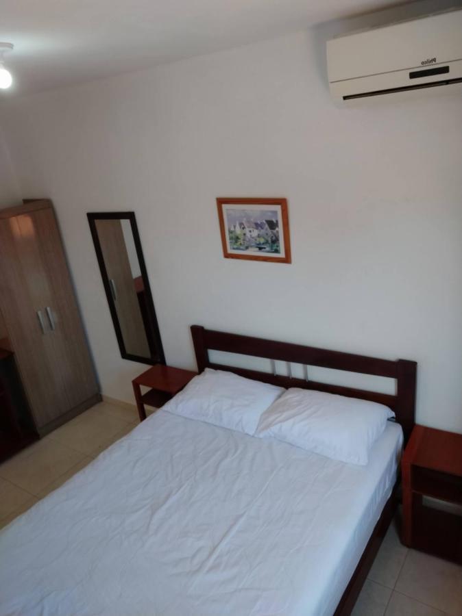 Residencial Praia Bombas บอมบินญัส ภายนอก รูปภาพ
