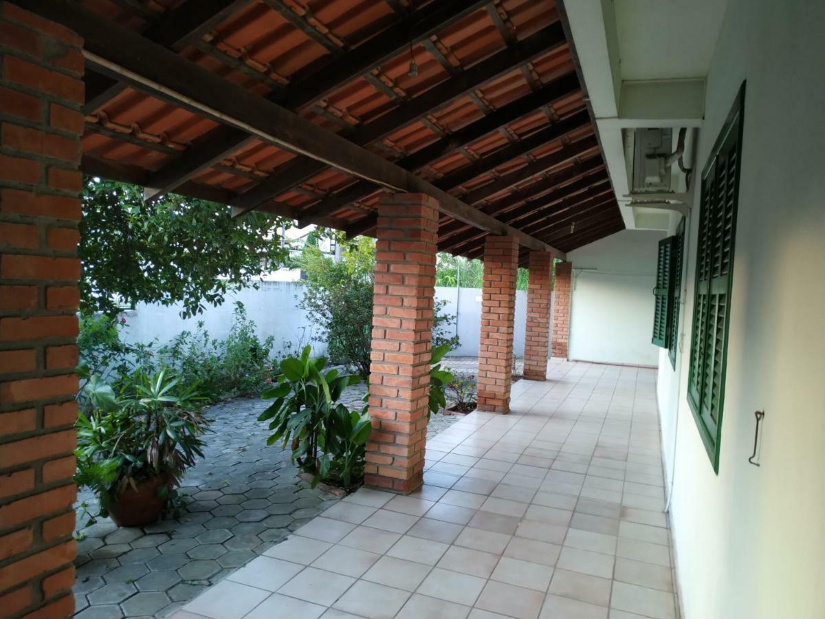 Residencial Praia Bombas บอมบินญัส ภายนอก รูปภาพ